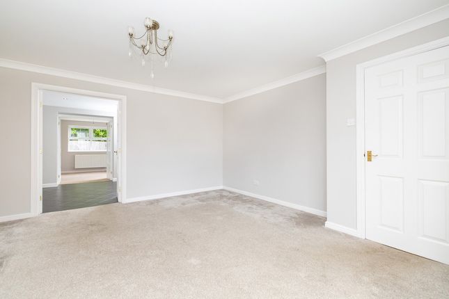 23, East Ridge View, Leeds photo 3