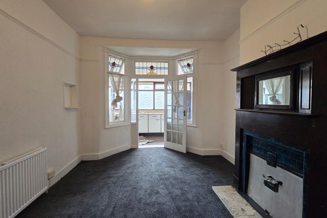 9, Navarre Road, London photo 3