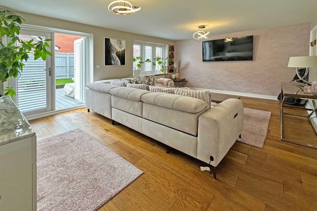 109, Sentrys Orchard, Exeter photo 4