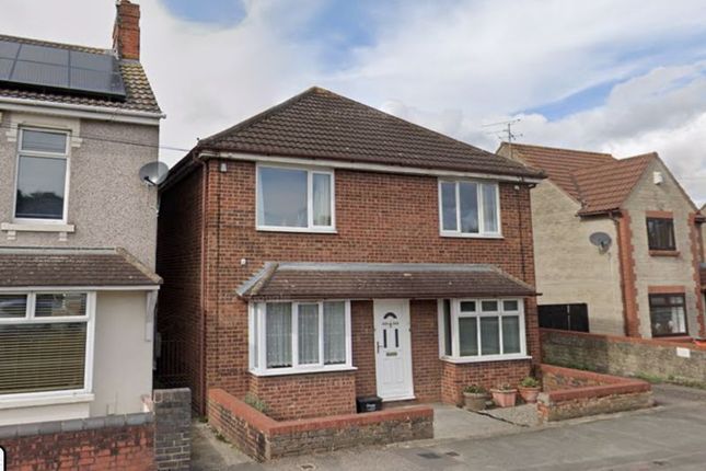 Flat for sale in Cricklade Road, Swindon