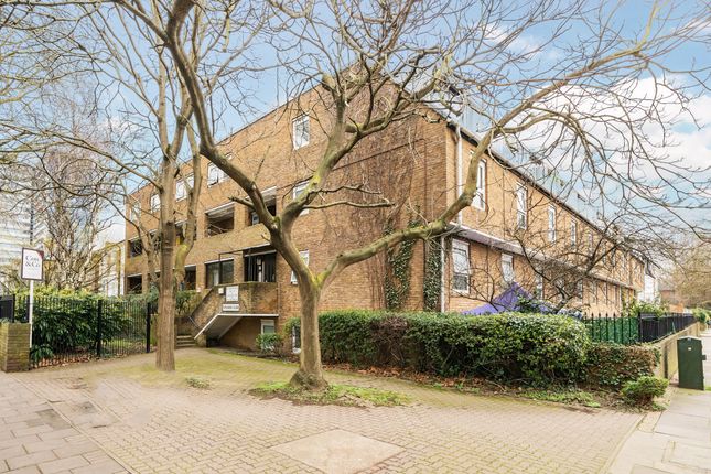 Thumbnail Flat for sale in Tomlinson Close, London