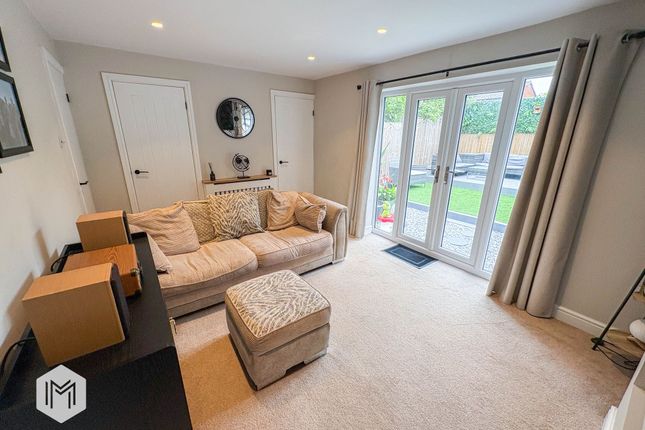 39 Peasley Close, Warrington photo 3