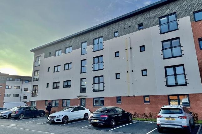Thumbnail Flat to rent in Mulberry Road, Renfrew