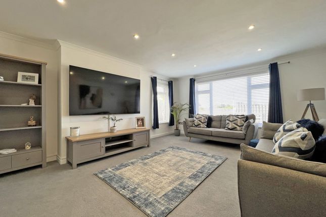 39 Laflouder Fields, Helston photo 4