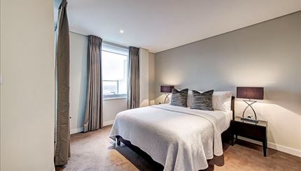 Flat to rent in Merchant Square, London