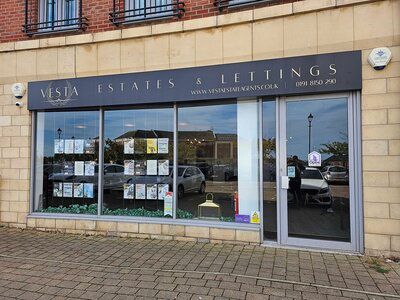 Retail premises to let in Sea Winnings Way, South Shields