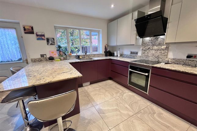 6, Marlott Road, Gillingham photo 2