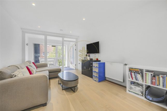 2-bed flat on Flat 73, Collins Building, 2, Wilkinson Close, London, £395,000