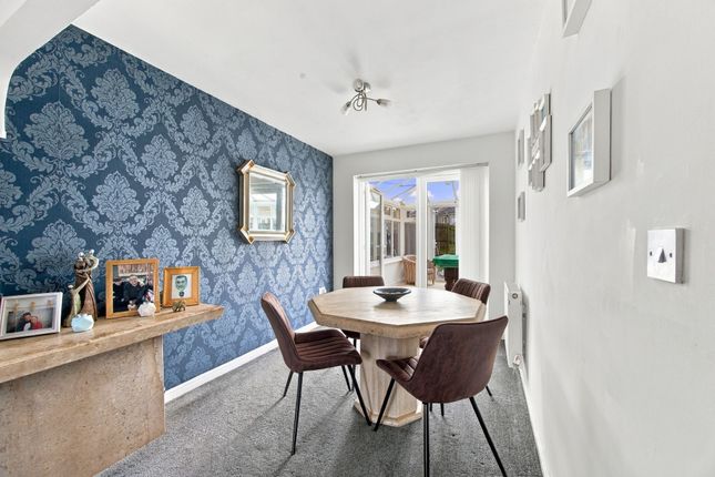 63 Fieldfare Way, Bacup photo 4