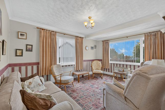 4, Watlington Road, South Benfleet photo 4