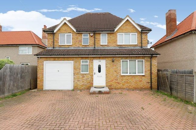Thumbnail Detached house for sale in Meadfield Road, Langley, Slough