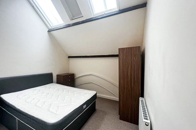 Flat 9, James Reckitt Library, 86, Holderness Road, HULL photo 4