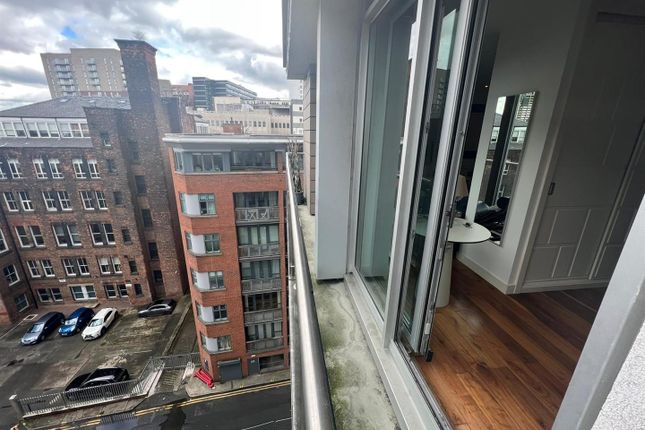 Apt 158, The Edge, Salford photo 4