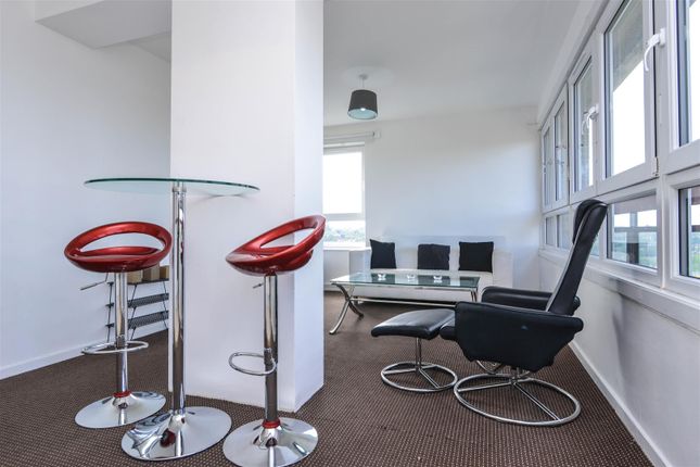 Flat 45, Laird House, Redcar Street, SE5 photo 4