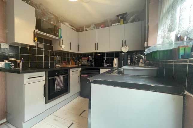 25, Hatherleigh Road, Leicester photo 3