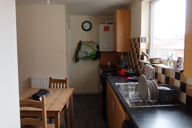 Flat to rent in Gregory Boulevard, Nottingham