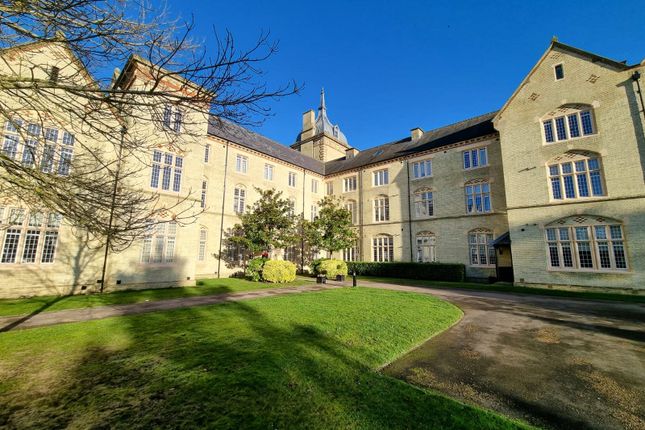 2-bed flat on Apartment 233,, Huntingdon Wing, Fairfield Hall, £200,000
