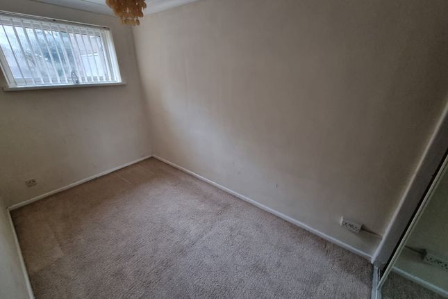 55 Hotoft Road, Leicester photo 4