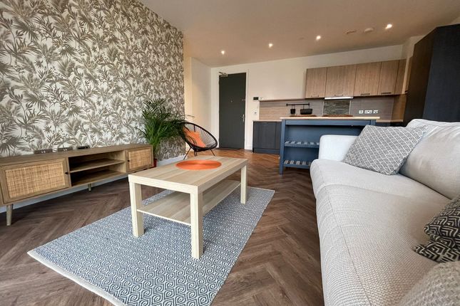 Flat Apartment 36, 20, Gooch St North, Birmingham photo 2