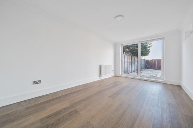 25, Wylam, Bracknell photo 4