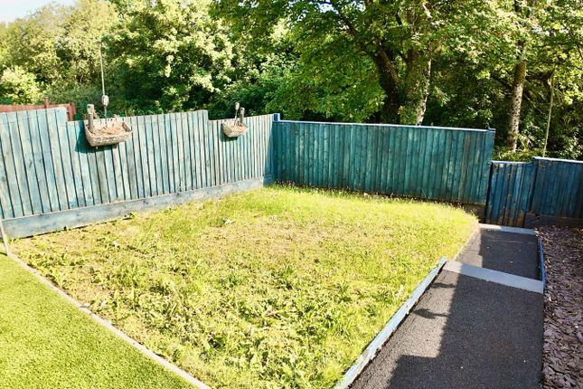 13, Heol Cae Derwen, Bargoed photo 3