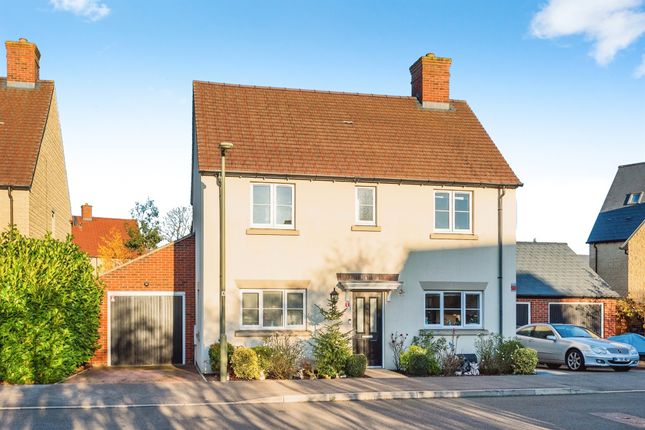 Thumbnail Detached house for sale in Spring Meadow, Witney