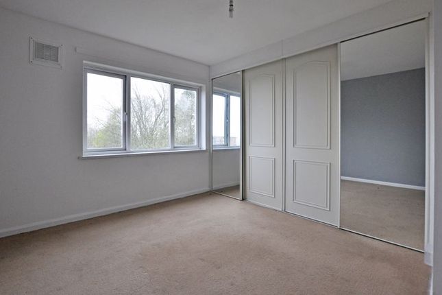 Flat for sale in Spacious Apartment, Buchan Close, Newport