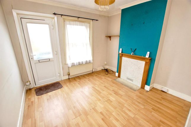 2, Nelson Avenue, Tonbridge photo 2