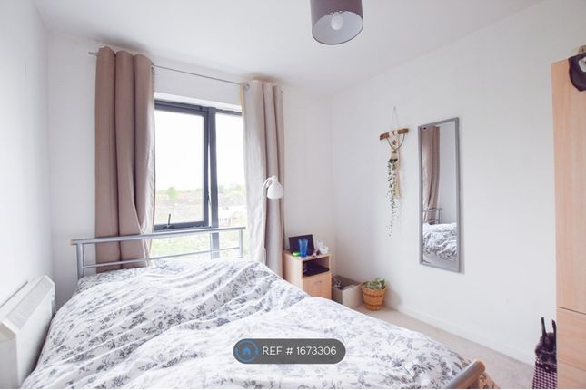 Thumbnail Flat to rent in Quay 5, Salford