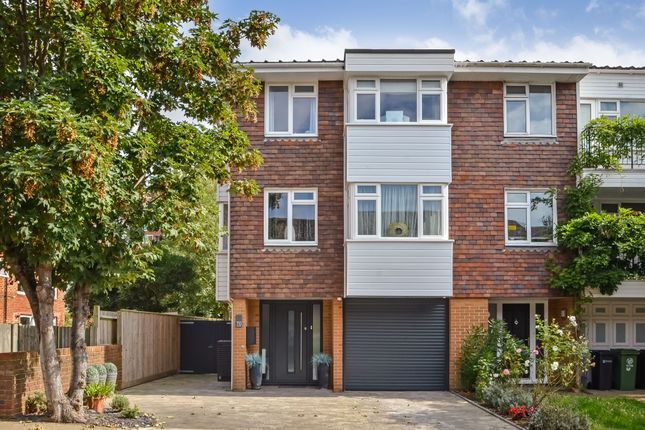 Town house for sale in Woodville Drive, Portsmouth