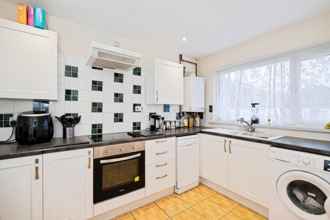 13, Rosemellin, Cornwall photo 3