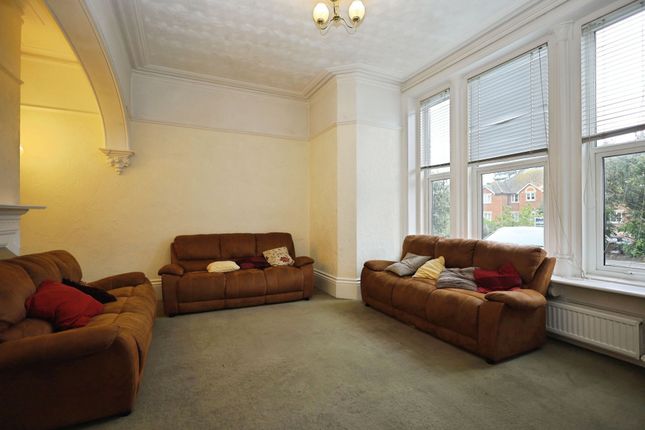 10 Vale Road, Bournemouth photo 4