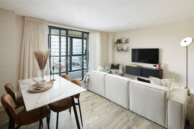 Flat for sale in Station Road, Croydon