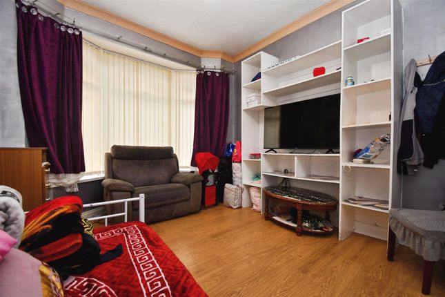 1, Roseberry Avenue, Hull photo 2