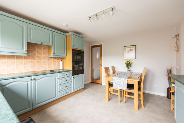 85, Bughtlin Park, Edinburgh photo 4