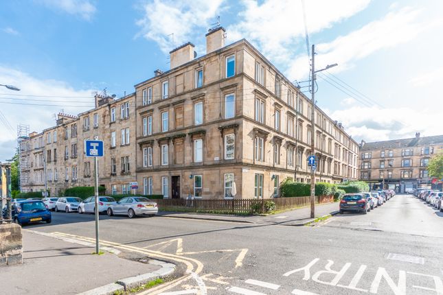 Flat for sale in Roslea Drive, Glasgow