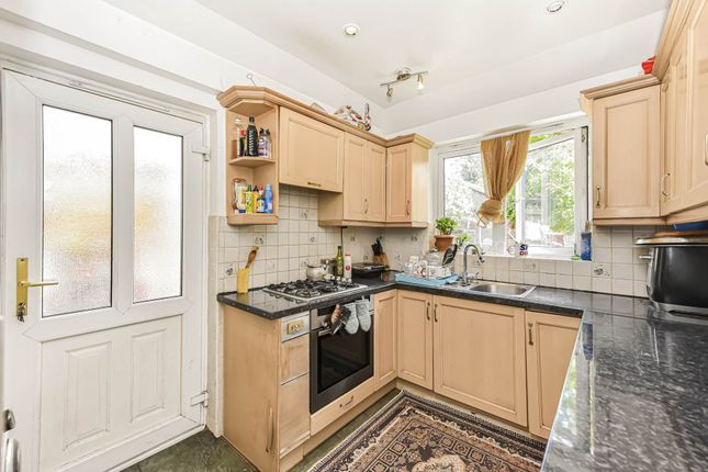 69, Monks Drive, London photo 4