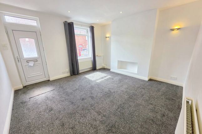 29, School Street, Barnsley photo 2