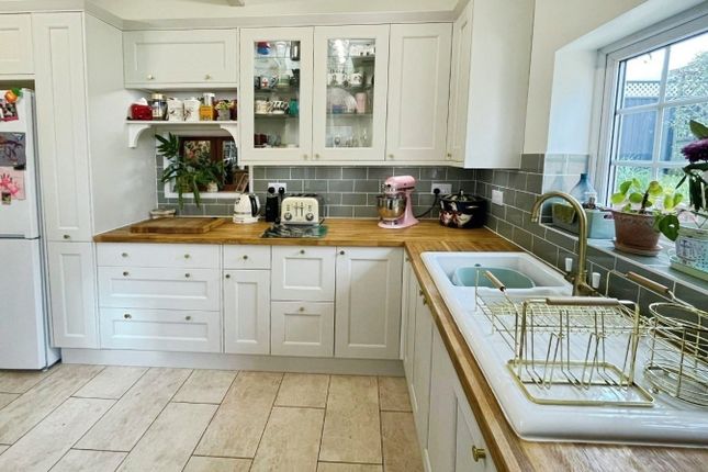 90, Kingshill Road, Dursley photo 2