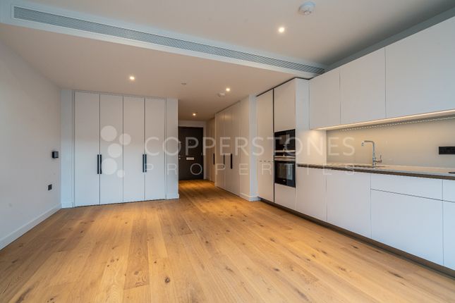 3D.02-17, London photo 3