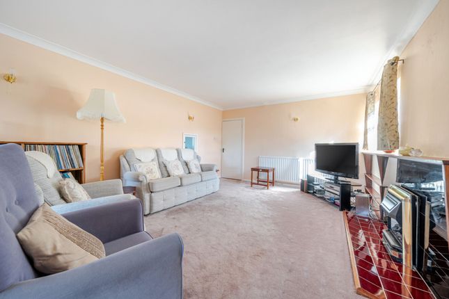 34 Whitelands, Bognor Regis photo 4