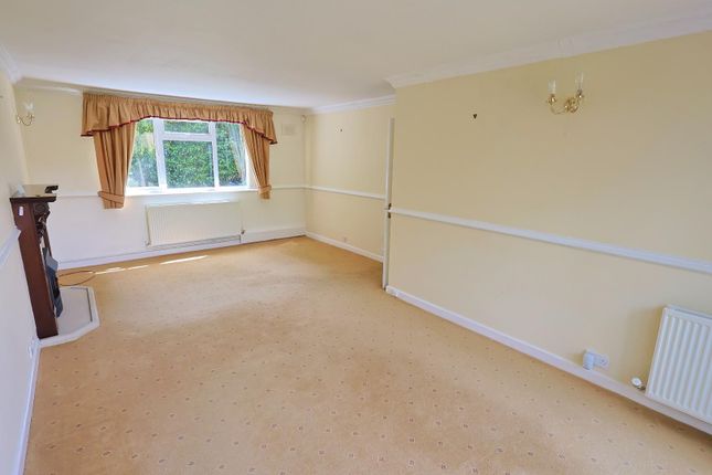 8 The Pines, Cromwell Lane, Coventry photo 4