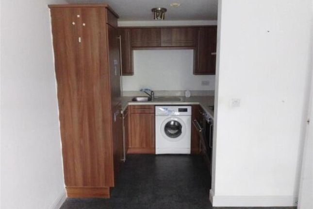 42 Sir Bernard Lovell Road, Malmesbury photo 4