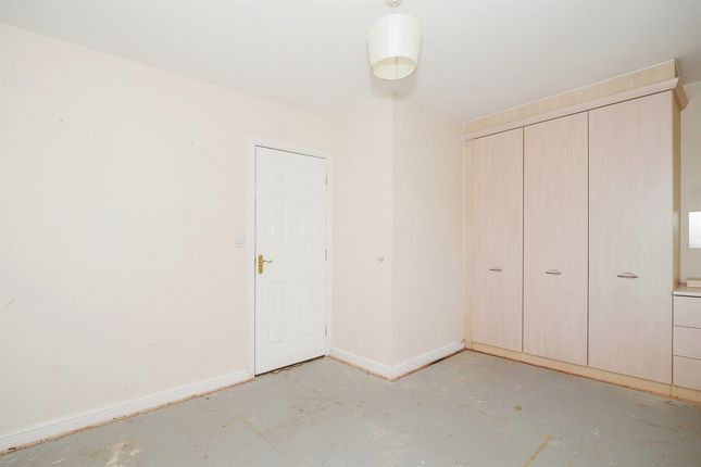 Town house for sale in Gilder Way, Shafton, Barnsley