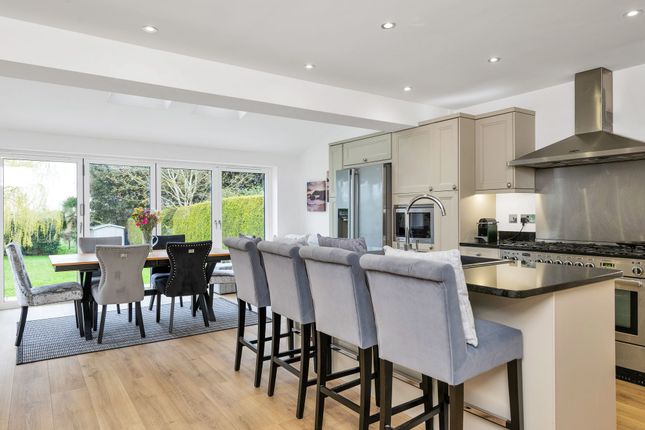 17a Fishers Lane, Royston photo 2