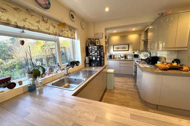 17, Bayfield Gardens, Dymock photo 3