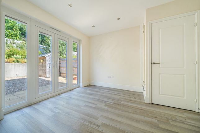 5, Elsie Knocker Grove, Marlborough photo 4