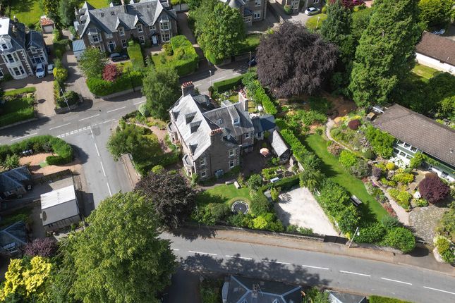 Connaught Terrace, Crieff photo 2