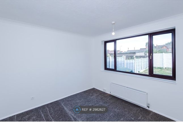Chimes Road, AshtonInMakerfield, Wigan photo 4
