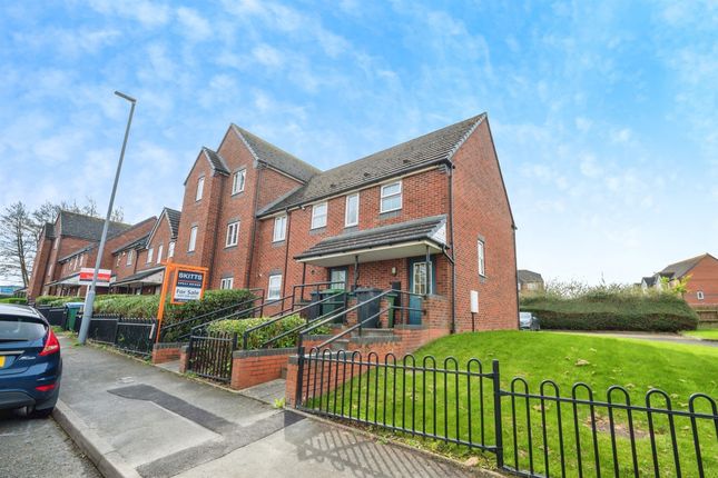 Flat for sale in Groveland Road, Tipton
